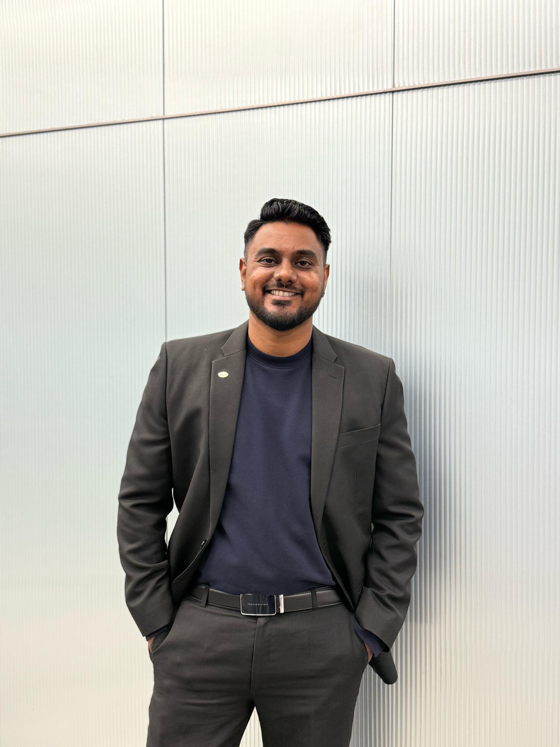 profileCard-Poowindran Raj Vigaya Kumaran